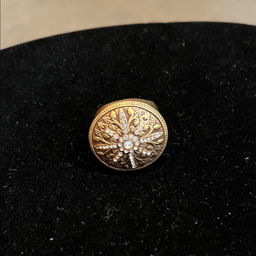 Premier Designs Starburst Round Shield Ring Burnished Gold Tone & Clear Crystals